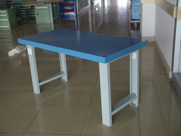 輕型工作桌